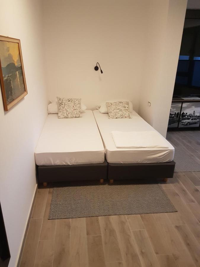 Lake House Zagreb Extérieur photo